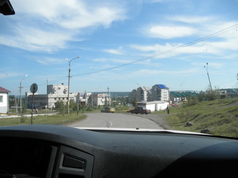 Дорога на Северный Байкал. Посёлок Магистральный. The road to North Baikal. The village Magistralny.